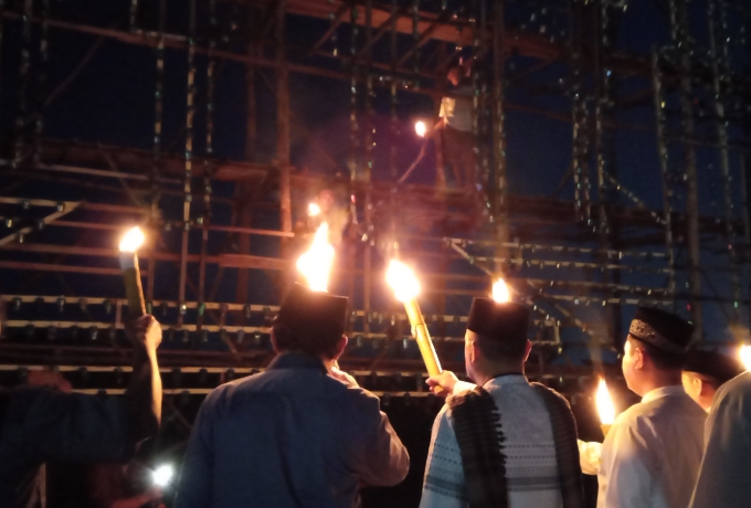 Bupati Karimun Ing Iskandarsyah Bersama Wabup Rocky Membuka Festival Lampu Hias Eid Mubarok 2025