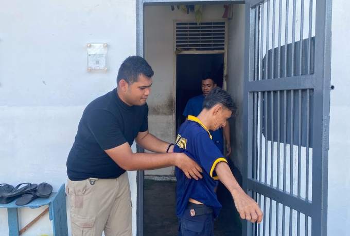 Cegah Barang Terlarang,Rutan Karimun Razia Blok Hunian Warga Binaan