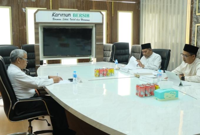 Bupati Iskandarsyah Bersama Wabup Rocky Lakukan Tes Wawancara Calon Dewas dan Direktur Perumda