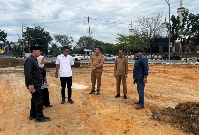 Komisi IV DPRD dan PUPR Kampar Tinjau Progres Pembangunan Proyek Taman Kota