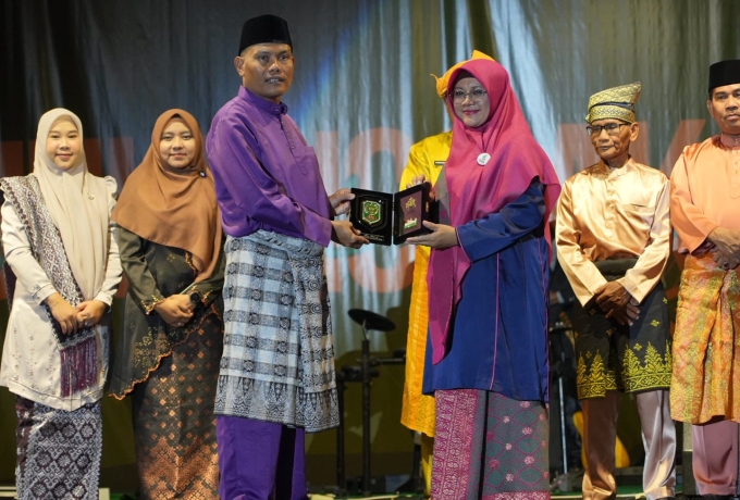 Julang Budaya Siak 2025 Dibuka, Bupati Afni: Ruh Kemelayuan Riau Ada di Tanah Kita, Negeri Istana Siak