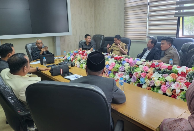 Komisi I DPRD Kampar Panggil Sekda Hambali, Bahas JPT, Tunda Bayar hingga Program Sekolah Rakyat