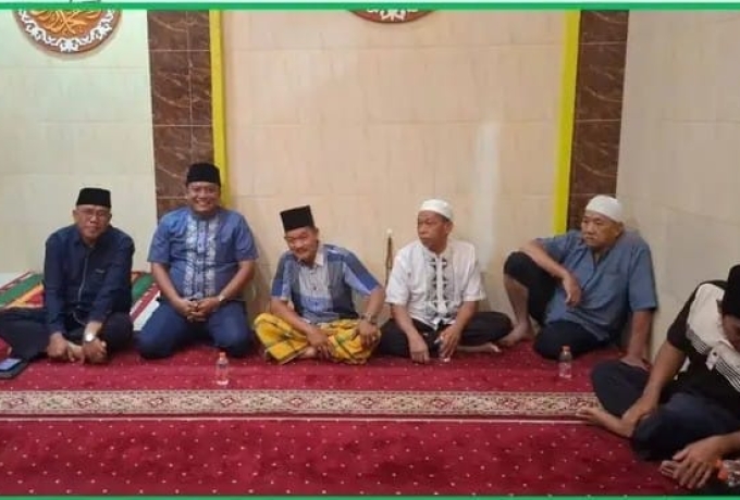 Subuh Penuh Berkah: Camat Kota Kisaran Timur Mengikuti Kegiatan Subuh Berbagi di Musholla Nurul Islam