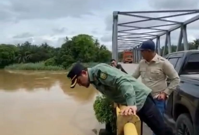 Dinas PUPR Riau Tinjau Banjir Jalan Sontang-Duri, Siapkan Strategi Penanganan Cepat