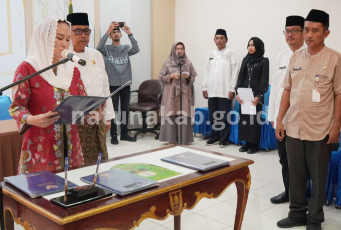 17 Pejabat Pemkab Natuna Dikukuhkan, Cen Sui Lan Serukan Kerja Nyata