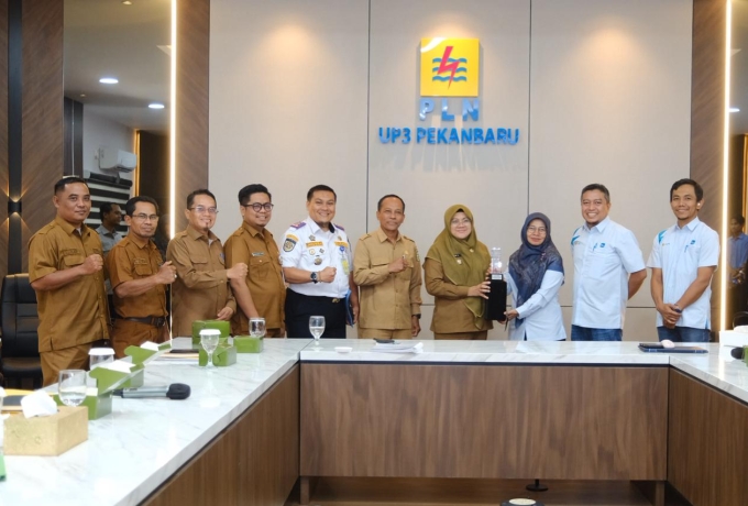 Bupati Siak Kunjungi PLN, Keseriusan Tuntaskan Listrik Hingga Pelosok Kampung