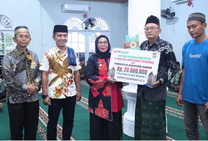 Eko Sutrisno Hadiri Safari Ramadhan Pemkab Kampar di Kampar Kiri, Tekankan Pentingnya Kebersamaan dan Kepedulian Sosial