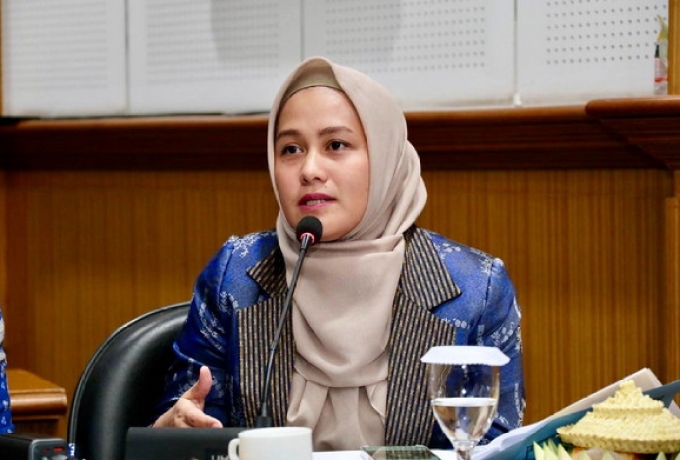 Baleg DPR Dorong RUU PPRT, Karmila Sari Tegaskan Pentingnya Hubungan Kerja Profesional di Sektor Domestik