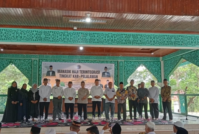 Wabup Husni Thamrin Buka Manasik Haji 1447 H, Tekankan Kesiapan dan Kekompakan Jemaah