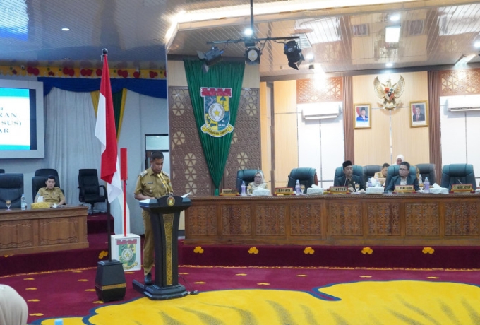 Bupati Ahmad Yuzar Apresiasi DPRD Kampar Tuntaskan Pembahasan LKPj 2025, Jadi Bahan Evaluasi Kinerja