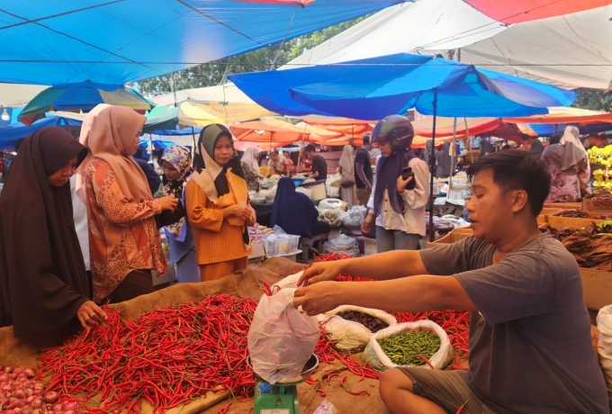 Pemprov Riau Gelar Empat Operasi Pasar Murah pada Pekan Pertama Juni