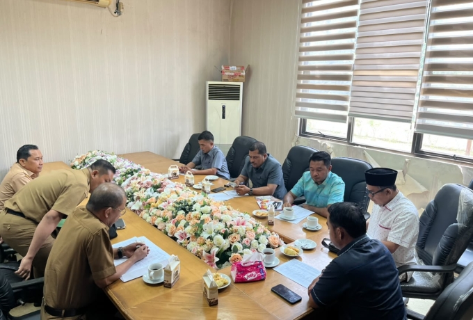 Komisi III DPRD Kampar Pertanyakan PAD DPMPTSP, Kadis Refizal Absen 