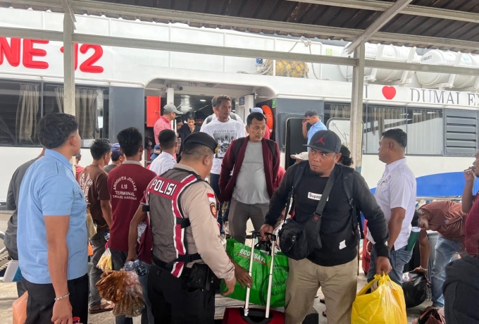 Polres Kepulauan Meranti Perkuat Pengamanan dan Imbauan Kamtibmas di Pelabuhan Tanjung Harapan