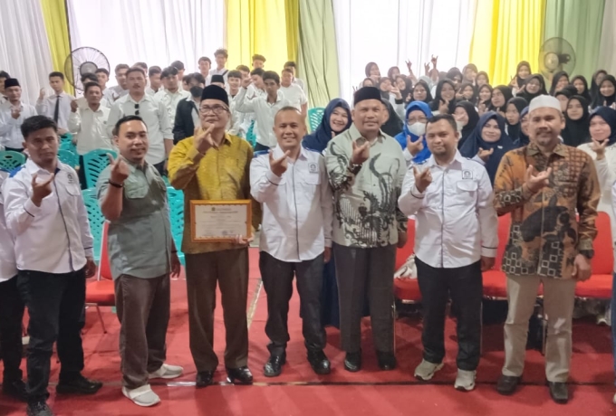 Wakil Ketua Kopertais Wilayah XII Buka PBAK STAI UI