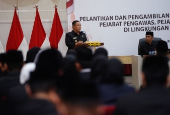 Plt Gubri SF Hariyanto Imbau Kepala Sekolah Jangan Terlibat Proyek