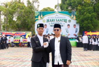 Pimpin Upacara Hari Santri 2026, Bupati Karimun Ajak Santri Kuatkan Negeri Menuju Indonesia Emas
